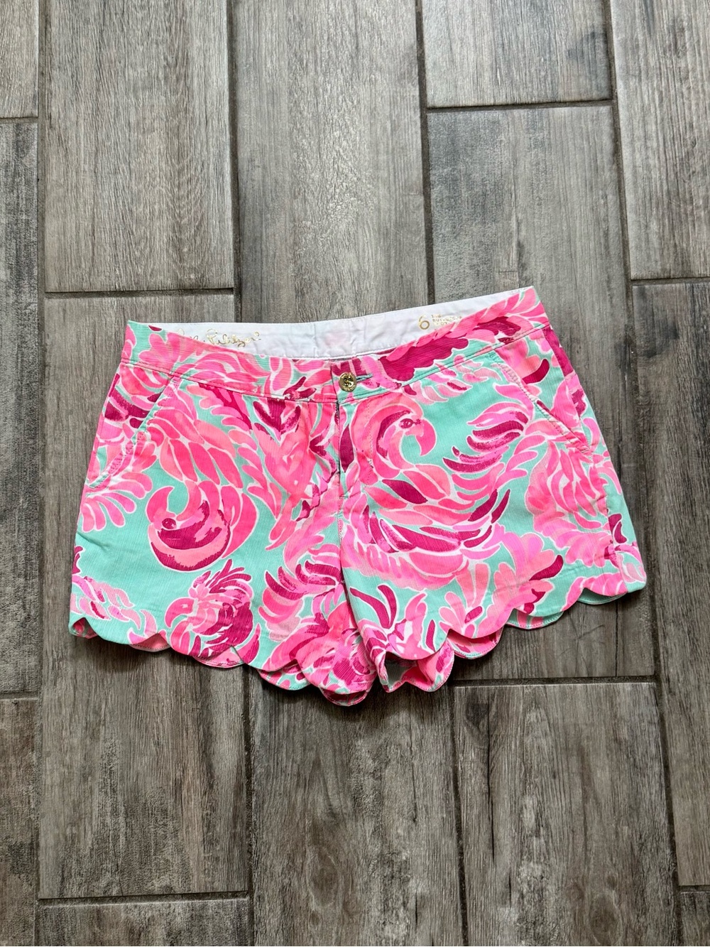 Lily Pulitzer Buttercup Pink & Teal Floral Scalloped Women's Shorts